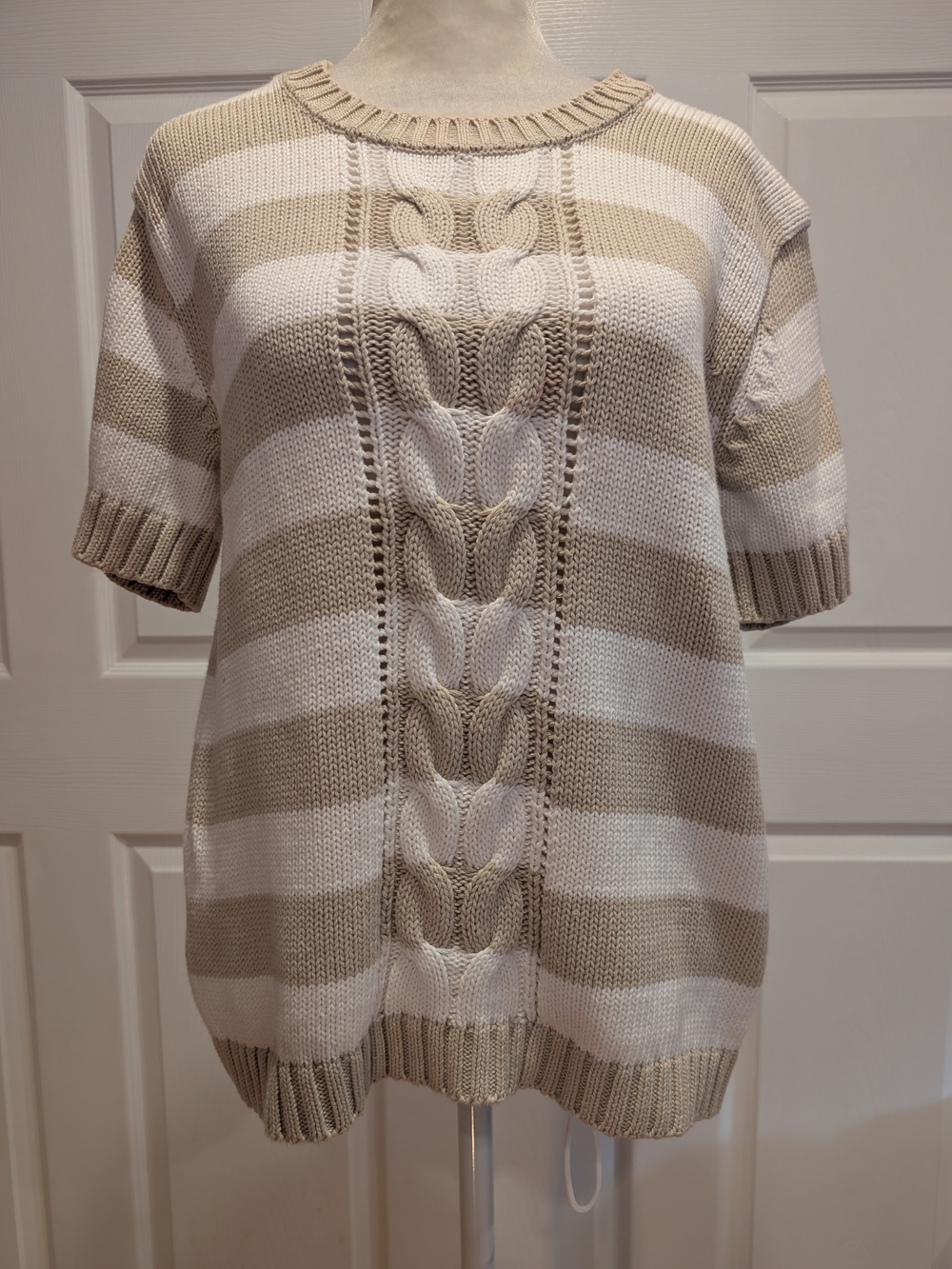 100% Cotton Vintage Liz Claiborne Beige and White Striped Cable Crewneck Sweater